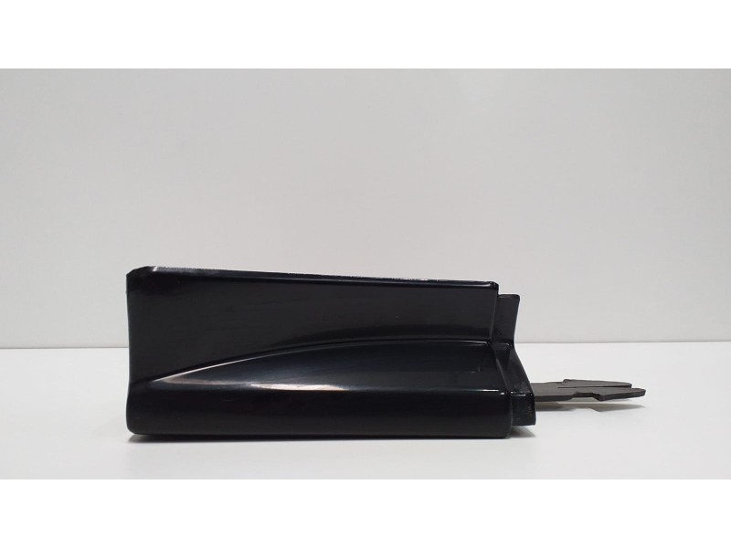 Recambio de estribo para ford mustang gt cabrio referencia OEM IAM XR336310155 62206 