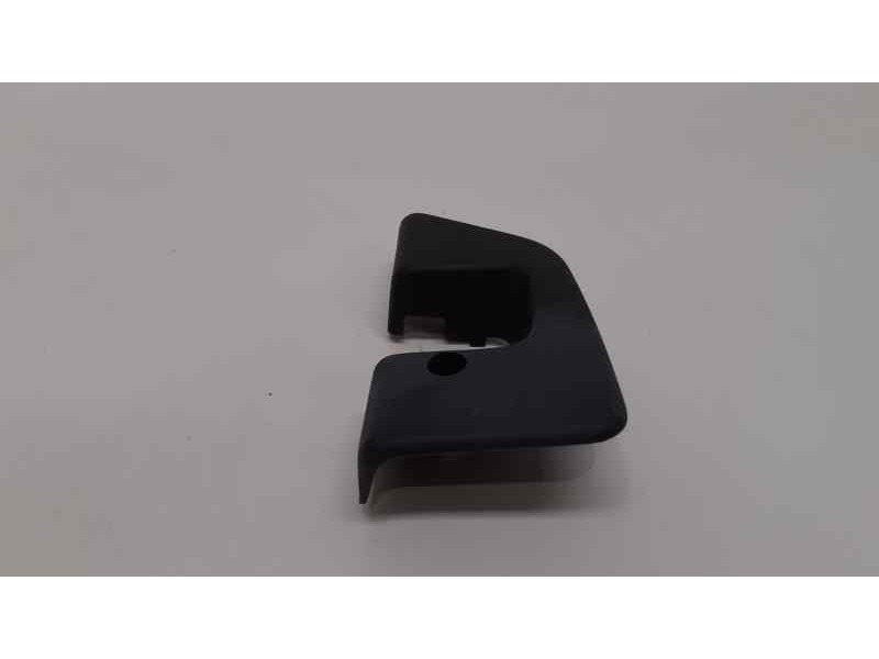 Recambio de molduras traseras para mercedes-benz clase e (w211) berlina 2.6 cat referencia OEM IAM A2117230524 38069 