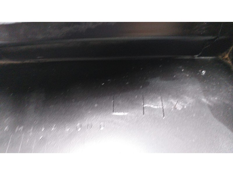 Recambio de estribo para ford mustang gt cabrio referencia OEM IAM XR336310155 62206 