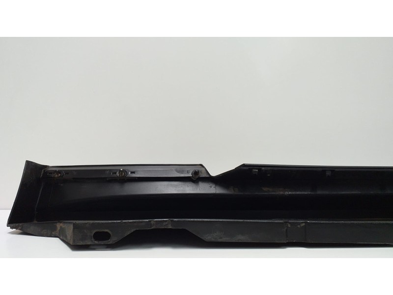 Recambio de estribo para ford mustang gt cabrio referencia OEM IAM XR336310155 62206 