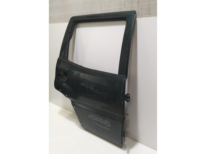 Recambio de puerta trasera derecha para nissan terrano/terrano.ii (r20) comfort referencia OEM IAM TD27TI 79247 