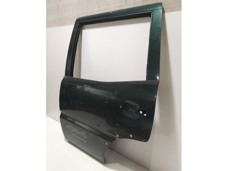 Recambio de puerta trasera izquierda para nissan terrano/terrano.ii (r20) comfort referencia OEM IAM 821017F631 79248 