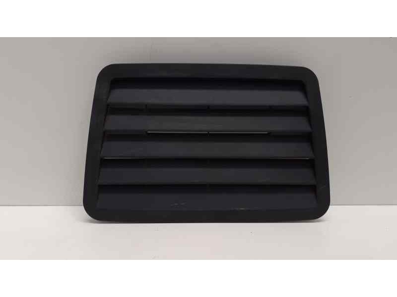 Recambio de molduras traseras para mercedes-benz clase e (w211) berlina 2.6 cat referencia OEM IAM A2118310236 38098 