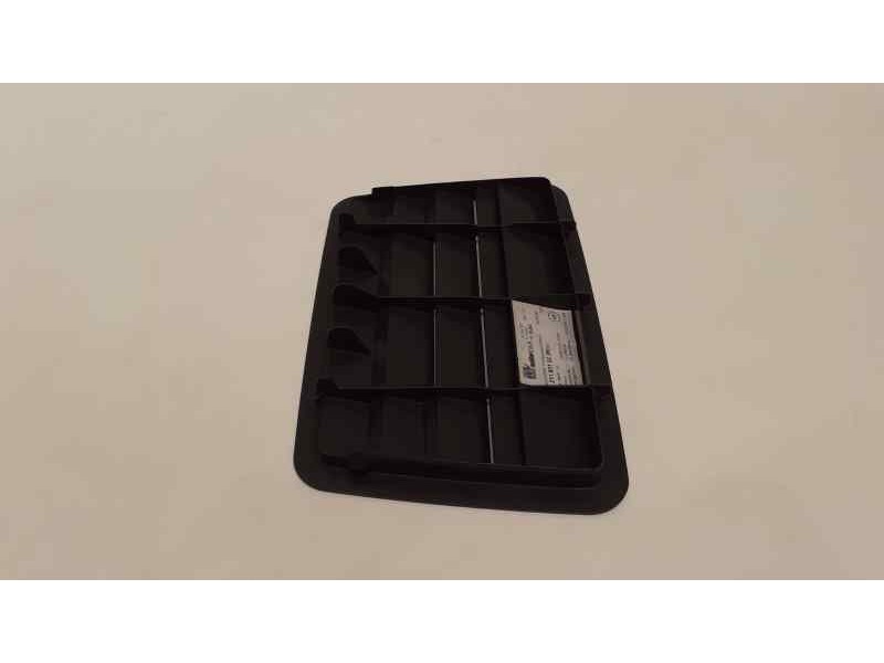 Recambio de molduras traseras para mercedes-benz clase e (w211) berlina 2.6 cat referencia OEM IAM A2118310236 38098 