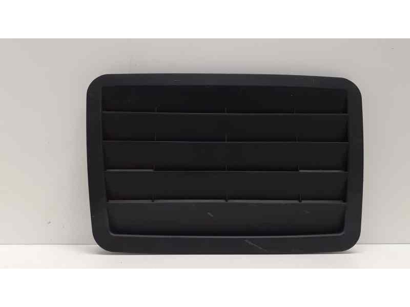 Recambio de molduras traseras para mercedes-benz clase e (w211) berlina 2.6 cat referencia OEM IAM A2118310236 38099 