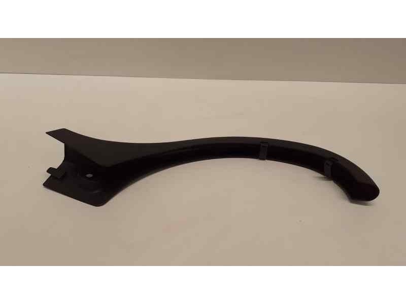 Recambio de molduras traseras para mercedes-benz clase e (w211) berlina 2.6 cat referencia OEM IAM A2118210289 38110 