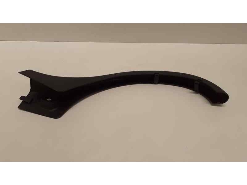 Recambio de molduras traseras para mercedes-benz clase e (w211) berlina 2.6 cat referencia OEM IAM A2118210289 38110 