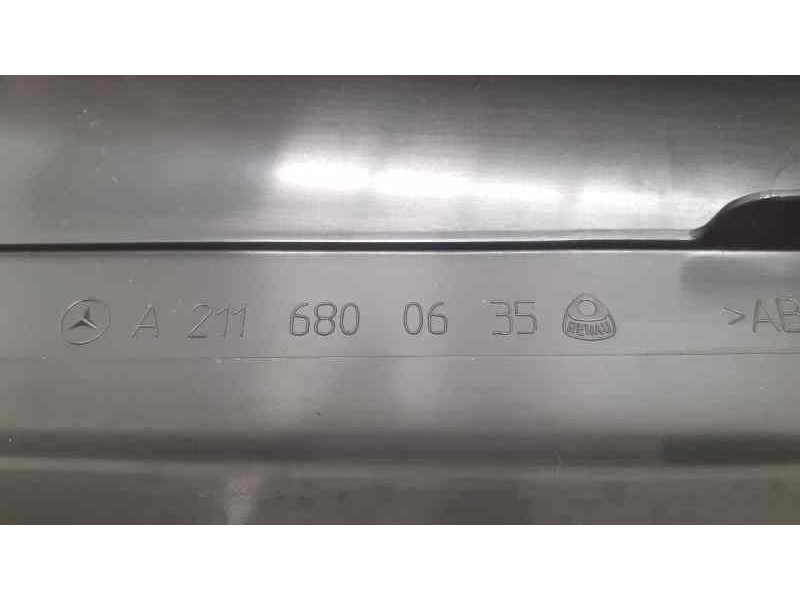 Recambio de guarnecido puerta trasera derecha para mercedes-benz clase e (w211) berlina 2.6 cat referencia OEM IAM A2116800635 3