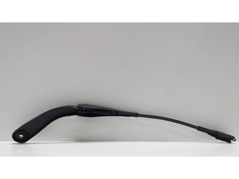 Recambio de brazo limpia delantero izquierdo para bmw serie 3 touring (f31) 318d referencia OEM IAM 61617260469 50785 