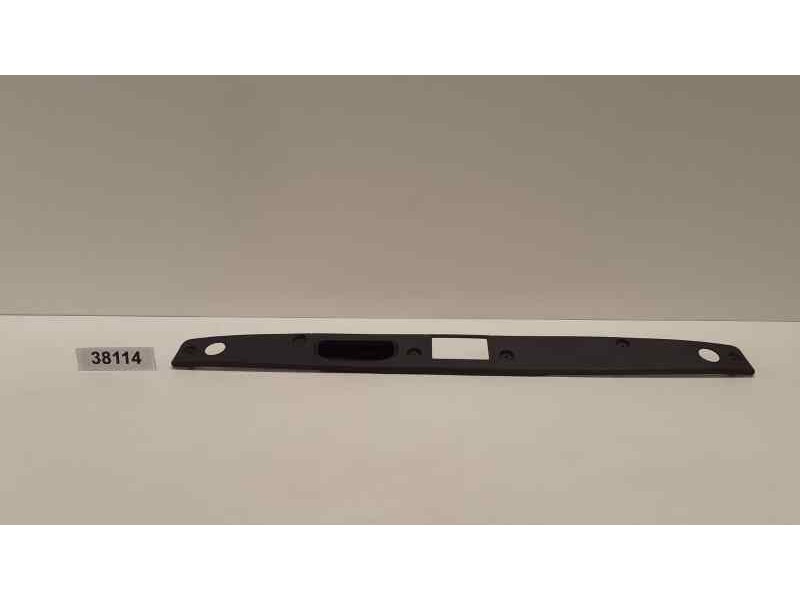 Recambio de guarnecido porton trasero para mercedes-benz clase e (w211) berlina 2.6 cat referencia OEM IAM A2117500193 38114 