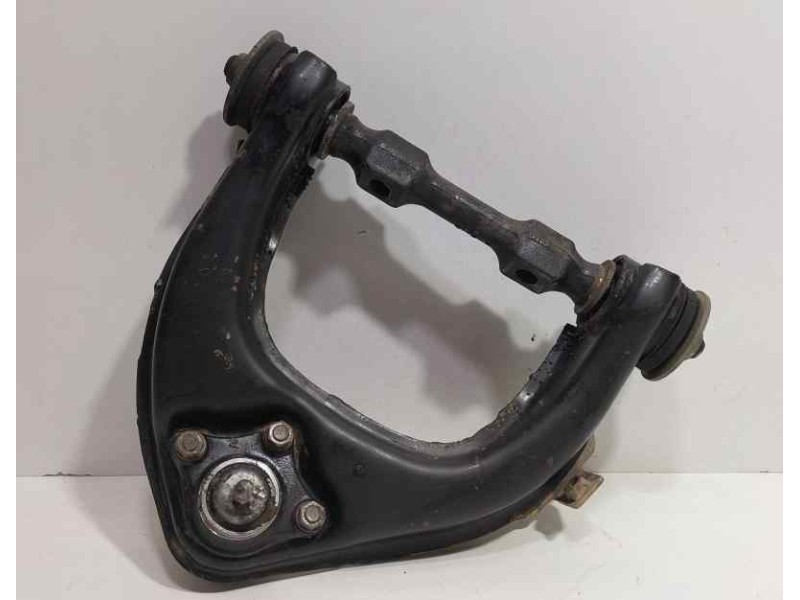Recambio de brazo suspension superior delantero derecho para mitsubishi l 200 (k6/7) 2500 td glx (4-ptas.) referencia OEM IAM 4D