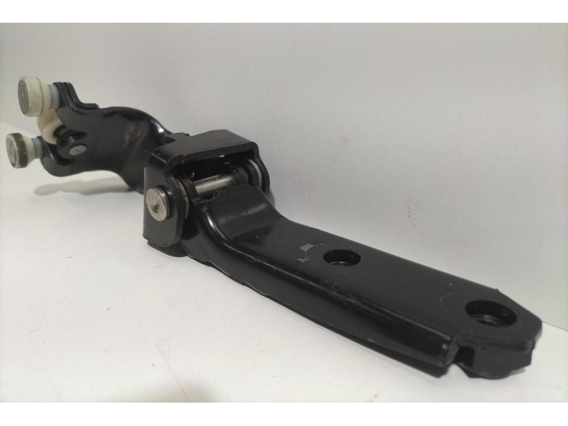 Recambio de soporte / guia puerta corredera para volkswagen t5 bus 2.5 tdi referencia OEM IAM 7H0843336D 79305 