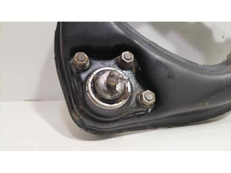Recambio de brazo suspension superior delantero derecho para mitsubishi l 200 (k6/7) 2500 td glx (4-ptas.) referencia OEM IAM 4D