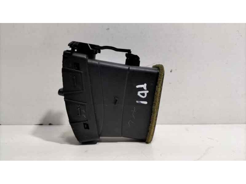 Recambio de rejilla aireadora para nissan micra (k12e) acenta referencia OEM IAM 68751AX600 82490 