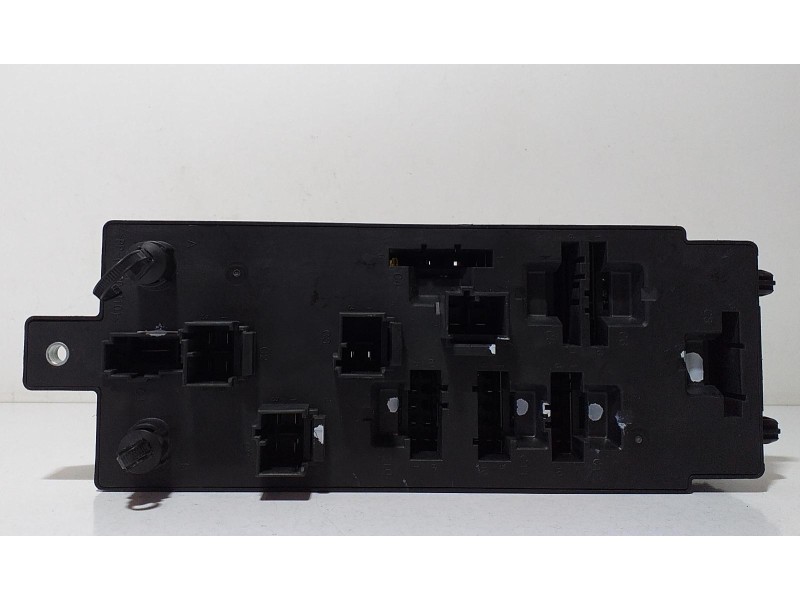 Recambio de caja reles / fusibles para land rover range rover sport autobiography hybrid referencia OEM IAM HPLA14A073BB 70912 R