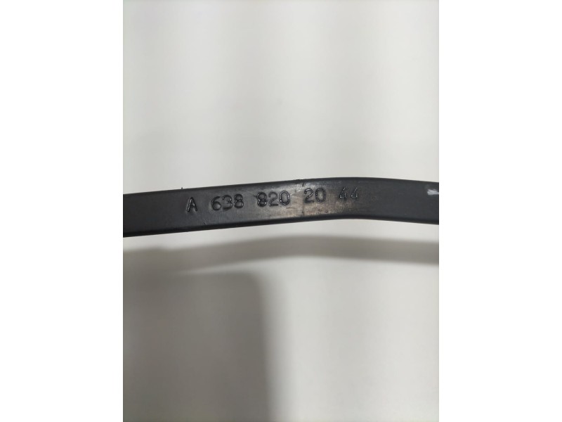 Recambio de brazo limpia trasero para mercedes-benz clase v (w638) referencia OEM IAM A6388202044 79316 