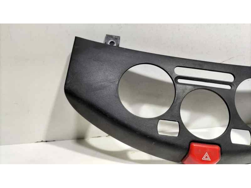 Recambio de molduras delanteras para nissan micra (k12e) acenta referencia OEM IAM 27570AX200 82852 