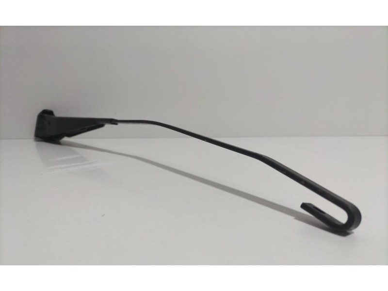 Recambio de brazo limpia trasero para mercedes-benz clase v (w638) referencia OEM IAM A6388202144 79317 