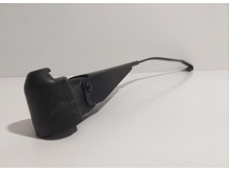 Recambio de brazo limpia trasero para mercedes-benz clase v (w638) referencia OEM IAM A6388202144 79317 
