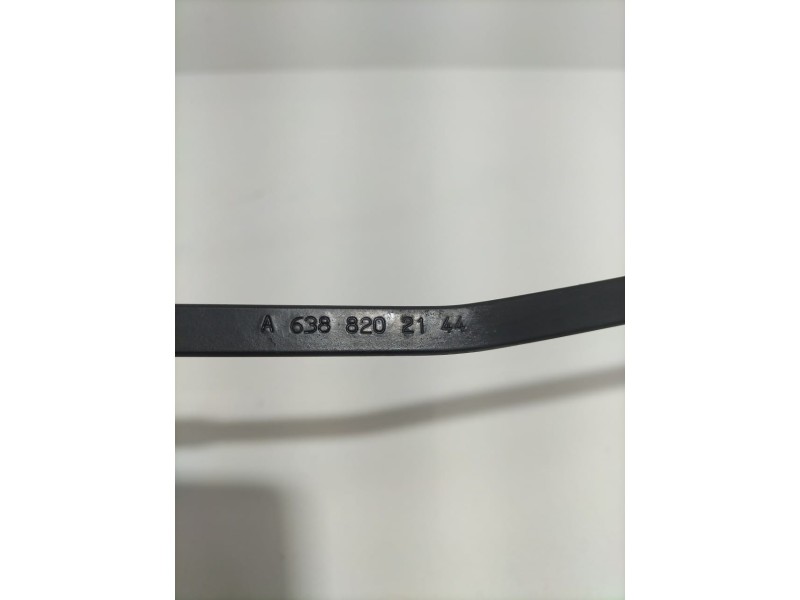 Recambio de brazo limpia trasero para mercedes-benz clase v (w638) referencia OEM IAM A6388202144 79317 