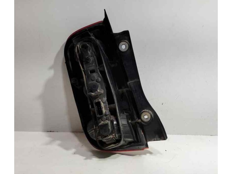 Recambio de piloto trasero derecho para nissan micra (k12e) acenta referencia OEM IAM 26550AX720 82859 