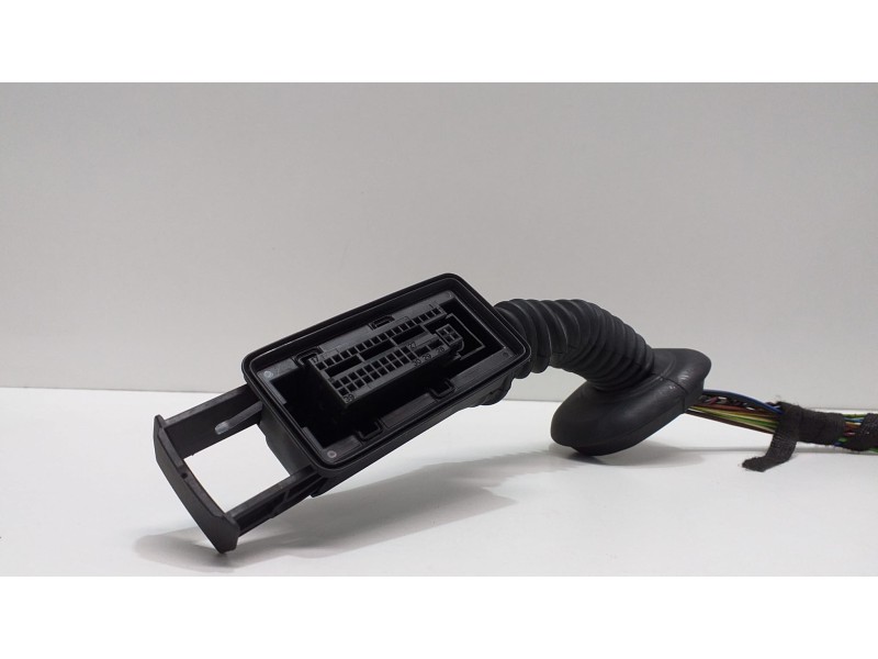 Recambio de puerta delantera izquierda para bmw serie 3 touring (f31) 318d referencia OEM IAM 9313616 50817 