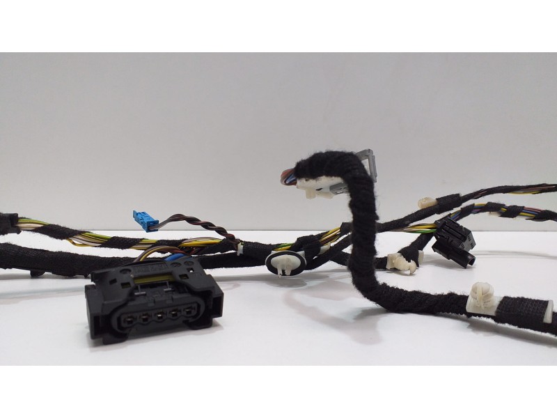 Recambio de puerta delantera izquierda para bmw serie 3 touring (f31) 318d referencia OEM IAM 9313616 50817 