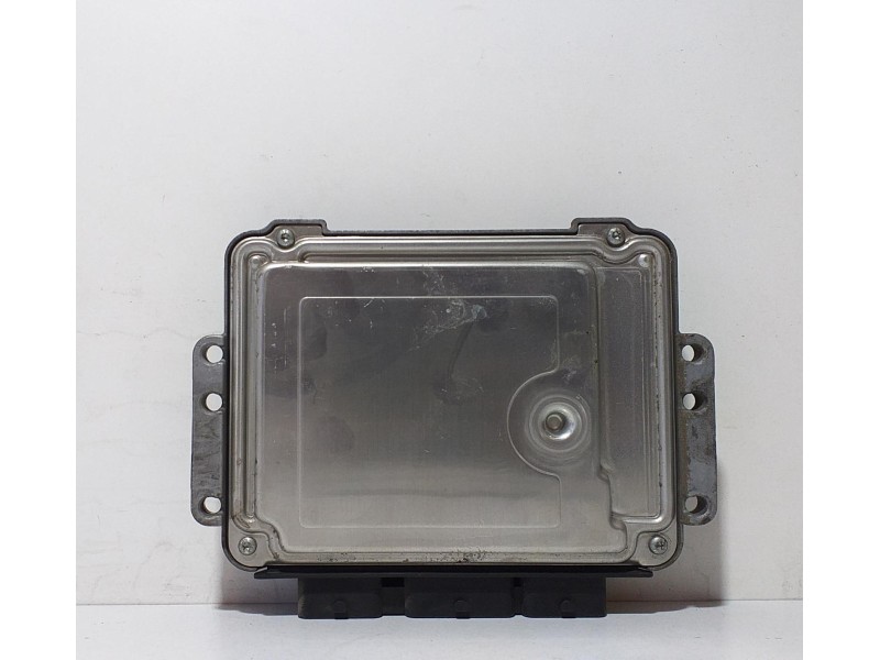 Recambio de centralita motor uce para renault scenic ii dynamique referencia OEM IAM 8200391966 70959 R