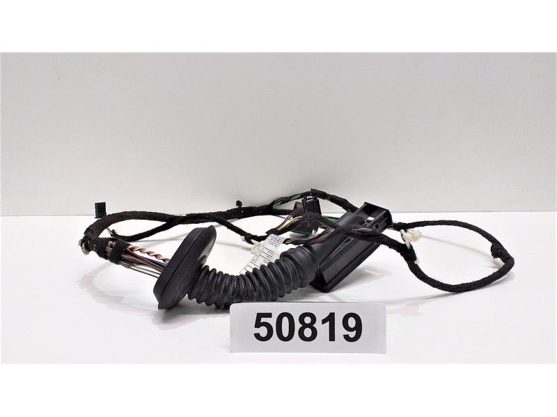 Recambio de puerta trasera derecha para bmw serie 3 touring (f31) 318d referencia OEM IAM 9366760 50819 