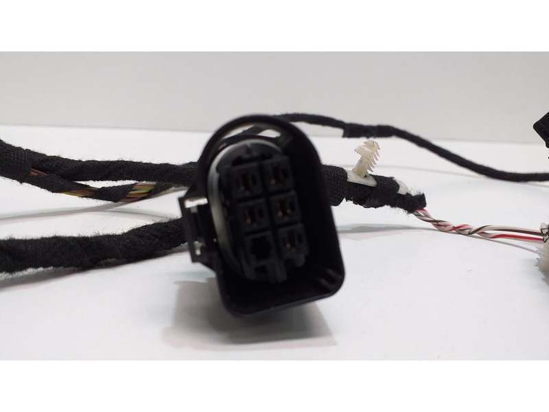 Recambio de puerta trasera derecha para bmw serie 3 touring (f31) 318d referencia OEM IAM 9366760 50819 