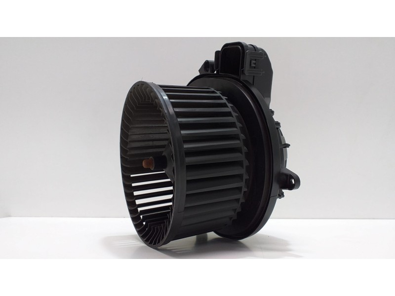 Recambio de motor calefaccion para bmw serie 3 touring (f31) 318d referencia OEM IAM T921557 50825 