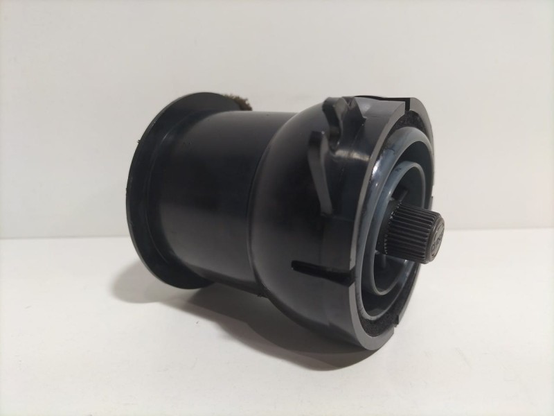 Recambio de rejilla aireadora para toyota land cruiser j7 techo rigido motor toyota referencia OEM IAM 5568290K00 79322 