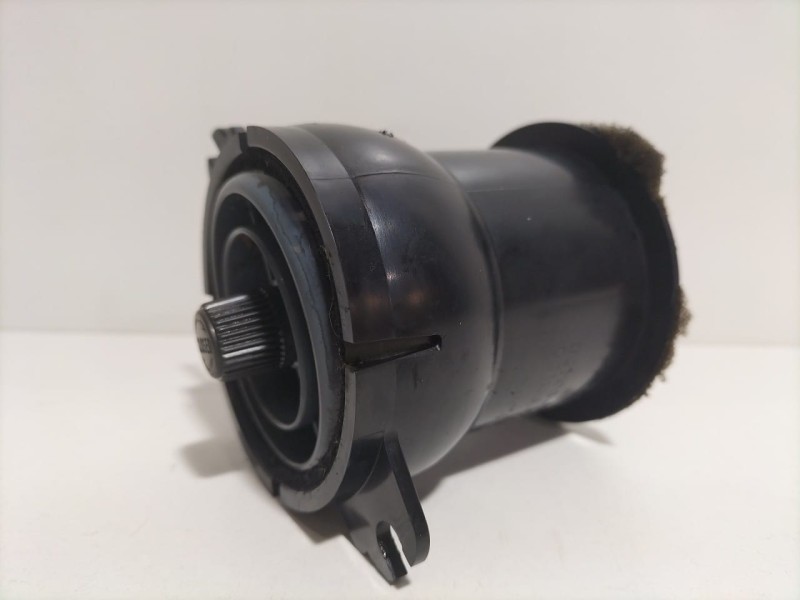 Recambio de rejilla aireadora para toyota land cruiser j7 techo rigido motor toyota referencia OEM IAM 5568290K00 79322 