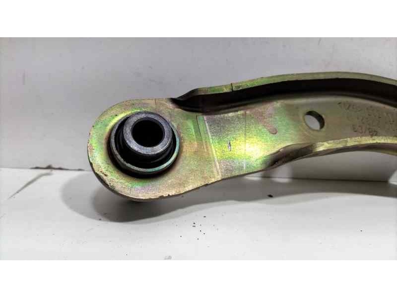 Recambio de brazo suspension superior delantero derecho para nissan micra (k12e) acenta referencia OEM IAM 54524AX600 82880 