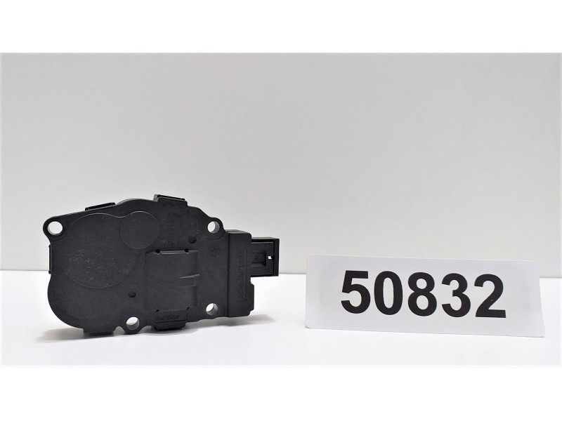 Recambio de motor apertura trampillas climatizador para bmw serie 3 touring (f31) 318d referencia OEM IAM T946104A 50832 