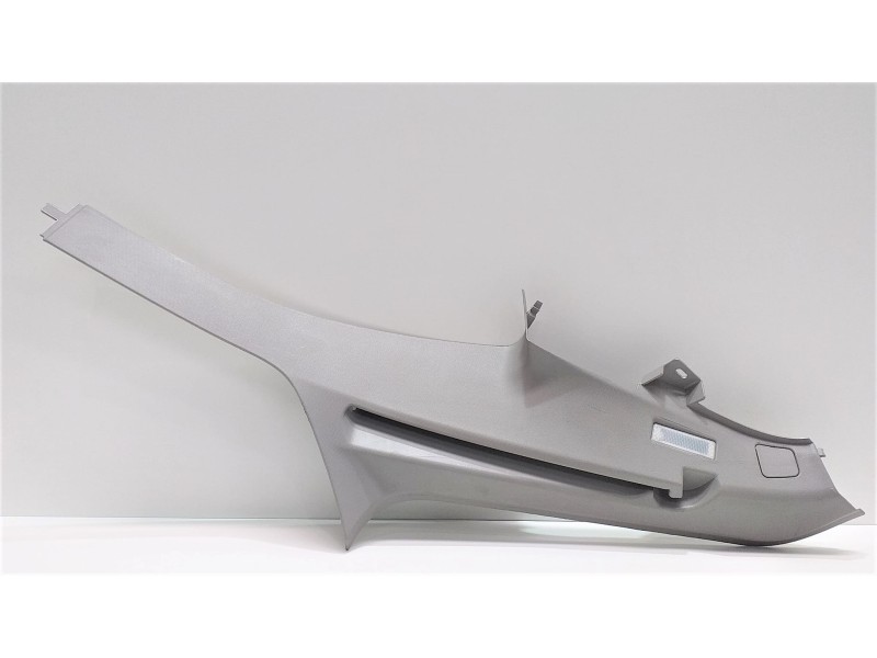 Recambio de molduras traseras para bmw serie 3 touring (f31) 318d referencia OEM IAM 51437240687 50858 