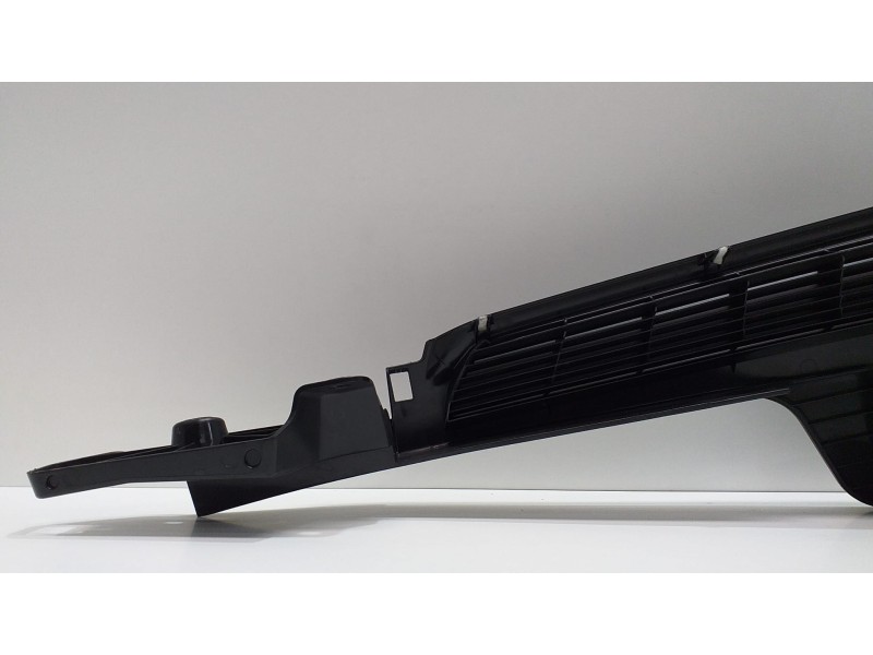 Recambio de molduras traseras para bmw serie 3 touring (f31) 318d referencia OEM IAM 51477238878 50859 