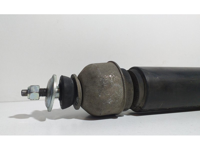 Recambio de amortiguador trasero izquierdo para nissan juke (f15) acenta referencia OEM IAM 56210BX82A 71054 