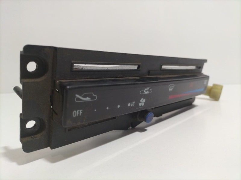 Recambio de mando calefaccion / aire acondicionado para toyota land cruiser j7 techo rigido motor toyota referencia OEM IAM D2L 