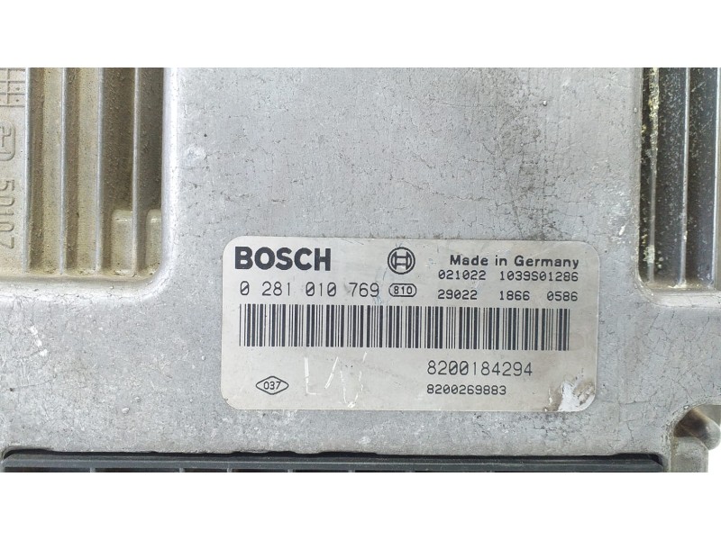 Recambio de centralita motor uce para renault megane ii berlina 3p confort dynamique referencia OEM IAM 8200184294 71076 R