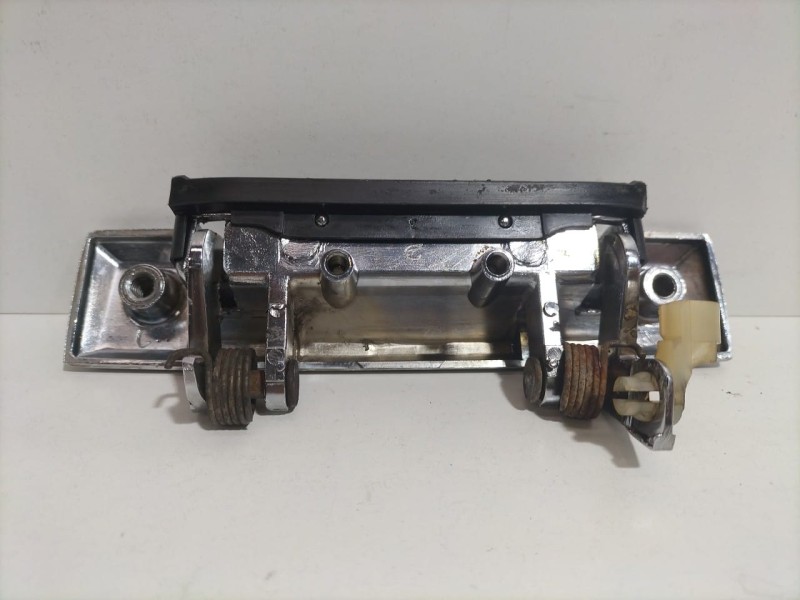 Recambio de maneta exterior porton para toyota land cruiser j7 techo rigido motor toyota referencia OEM IAM 6922032010 79340 