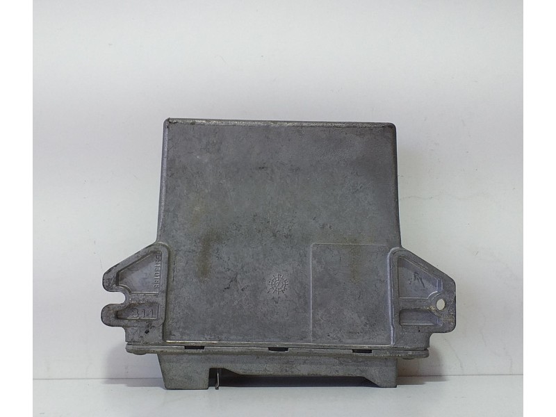 Recambio de centralita motor uce para renault clio ii fase i (b/cbo) 1.9 d referencia OEM IAM 7700104956 71081 R