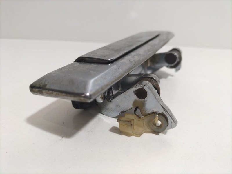 Recambio de maneta exterior porton para toyota land cruiser j7 techo rigido motor toyota referencia OEM IAM 6922032010 79340 