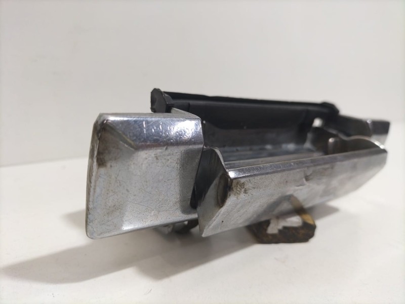 Recambio de maneta exterior porton para toyota land cruiser j7 techo rigido motor toyota referencia OEM IAM 6922032010 79340 