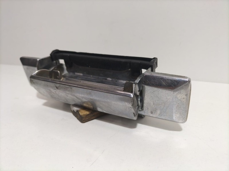 Recambio de maneta exterior porton para toyota land cruiser j7 techo rigido motor toyota referencia OEM IAM 6922032010 79340 