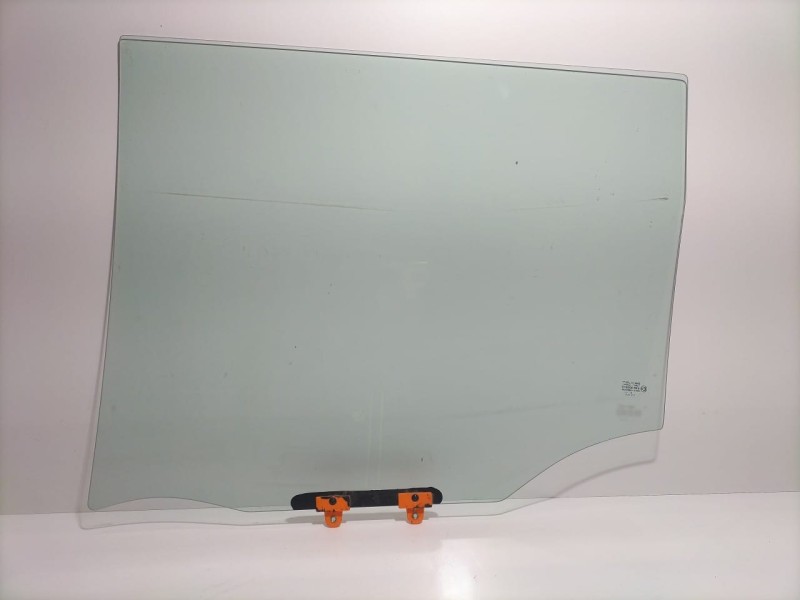 Recambio de luna trasera derecha para nissan terrano/terrano.ii (r20) referencia OEM IAM R20 79351 