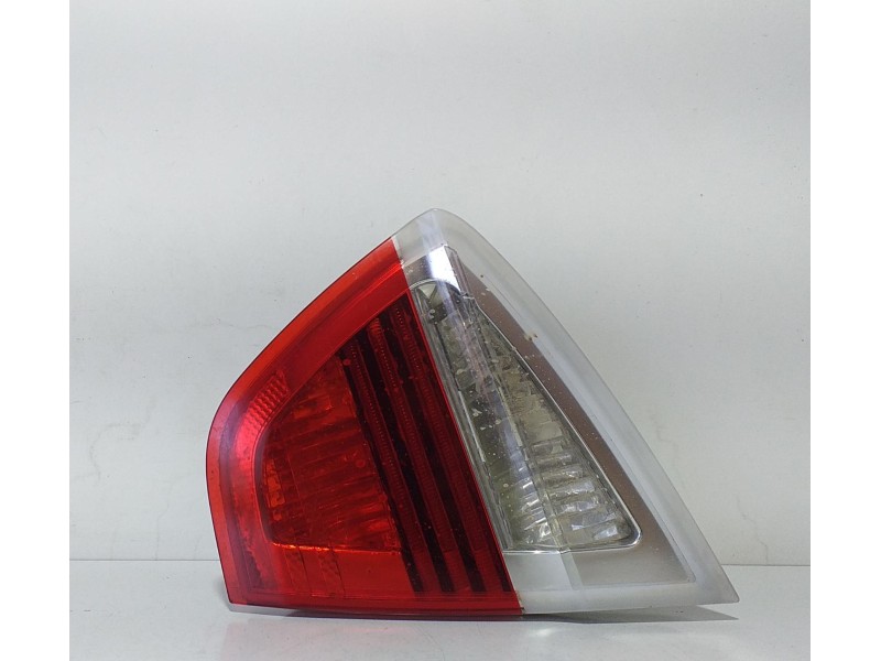 Recambio de piloto trasero derecho interior para bmw serie 3 berlina (e90) 325i referencia OEM IAM 6937460 71098 R
