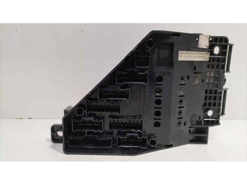 Recambio de caja reles / fusibles para mg mg zr 100 d referencia OEM IAM YQE000710 82899 