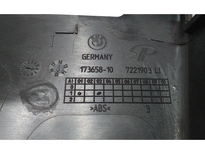 Recambio de molduras delanteras para bmw serie 3 touring (f31) 318d referencia OEM IAM 7221903 50868 