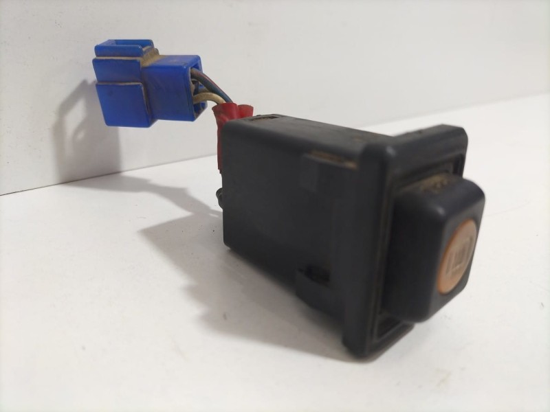 Recambio de interruptor para toyota land cruiser j7 techo rigido motor toyota referencia OEM IAM D2L 79341 